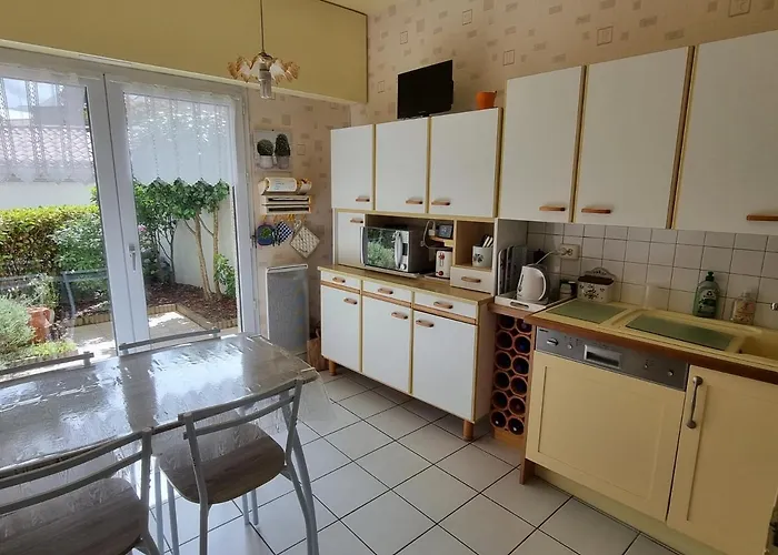 T2, Terrasse Privative, Proche Et Commerces - Quartier Des Presidents, D'olonne - Fr-1-325-124 *